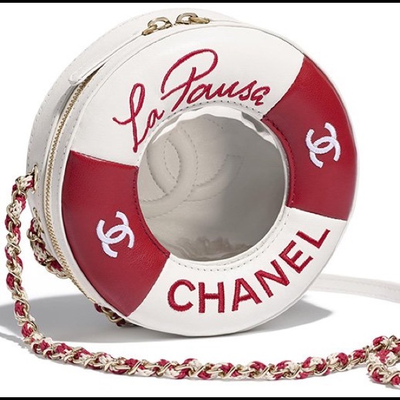 Chanel lifesaver round crossbody bag! NWT - Picture 2 of 3